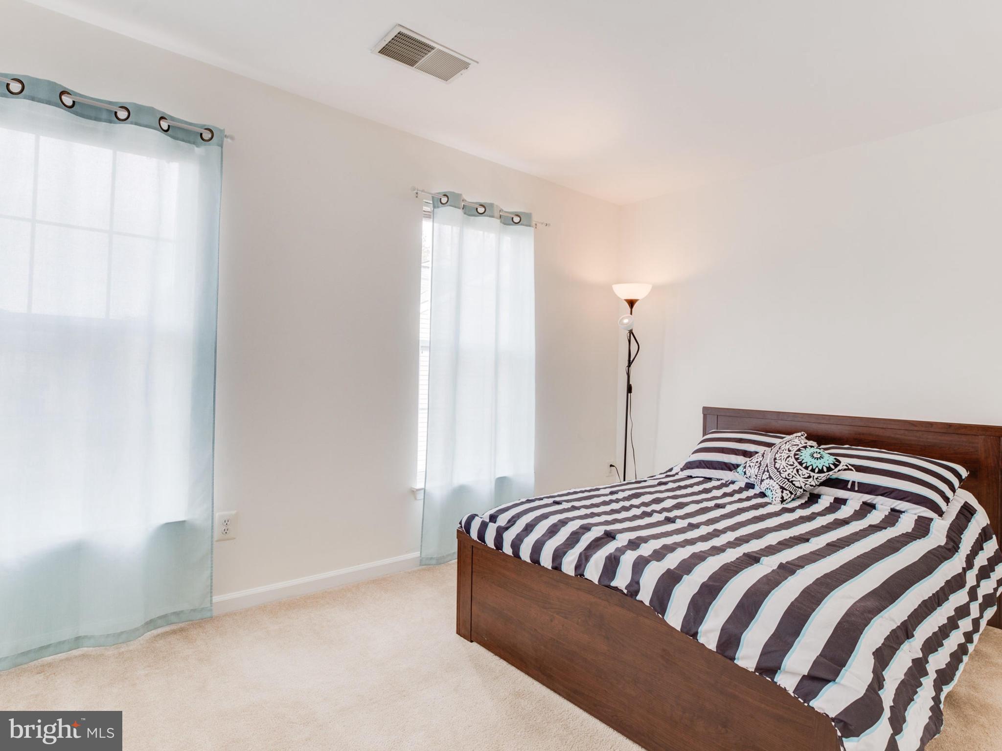 CEDAR LAKES - Residential