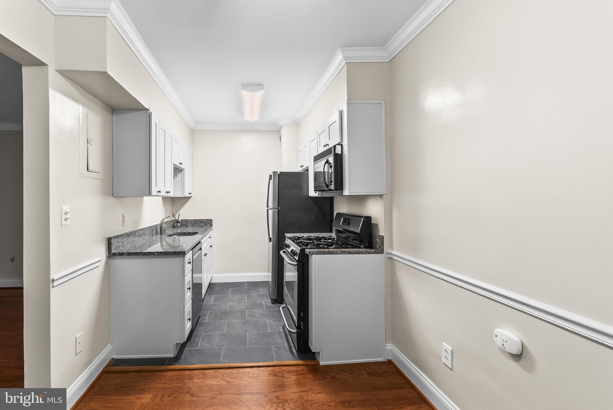 BEARINGS SOUTH - Residential Lease