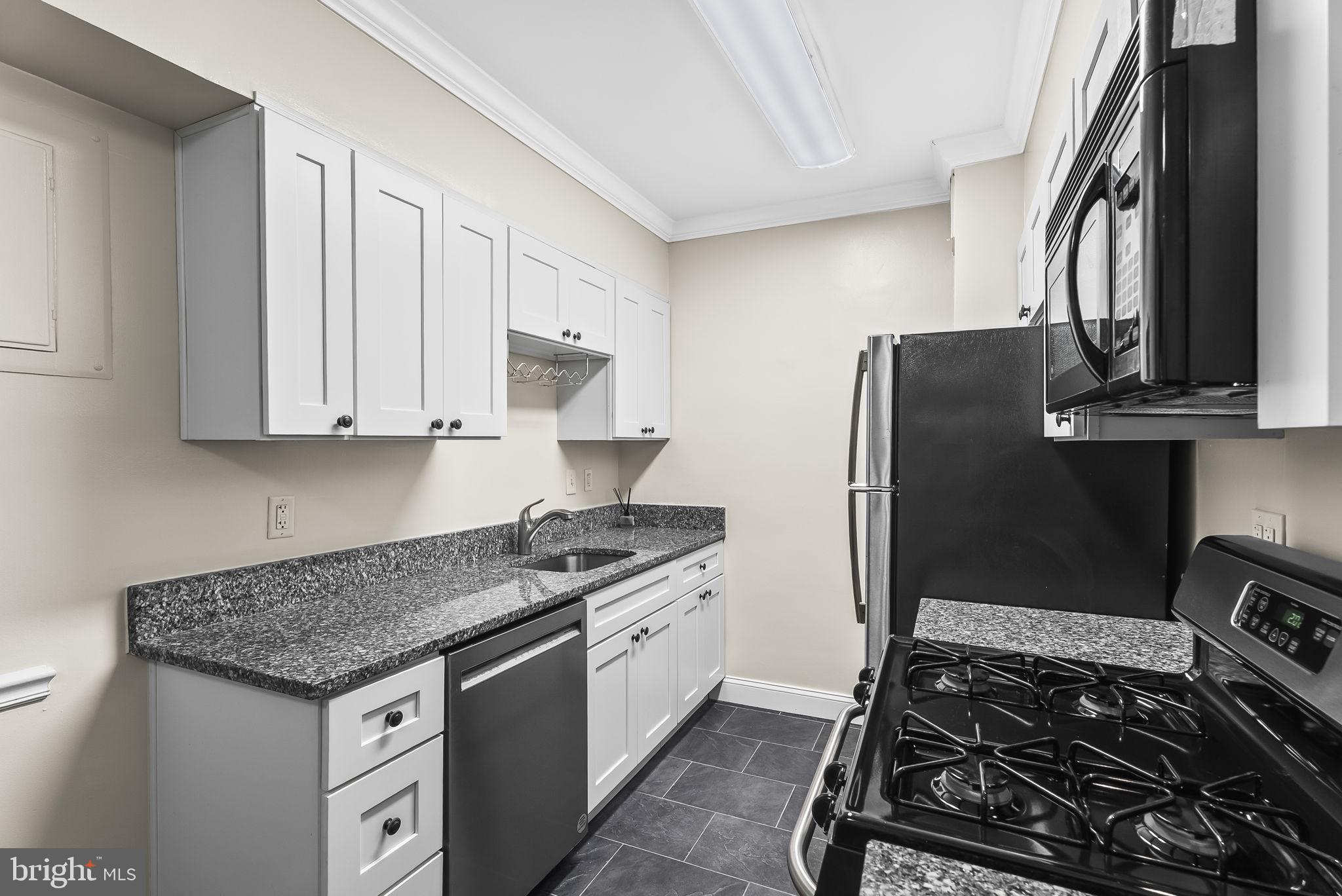 BEARINGS SOUTH - Residential Lease