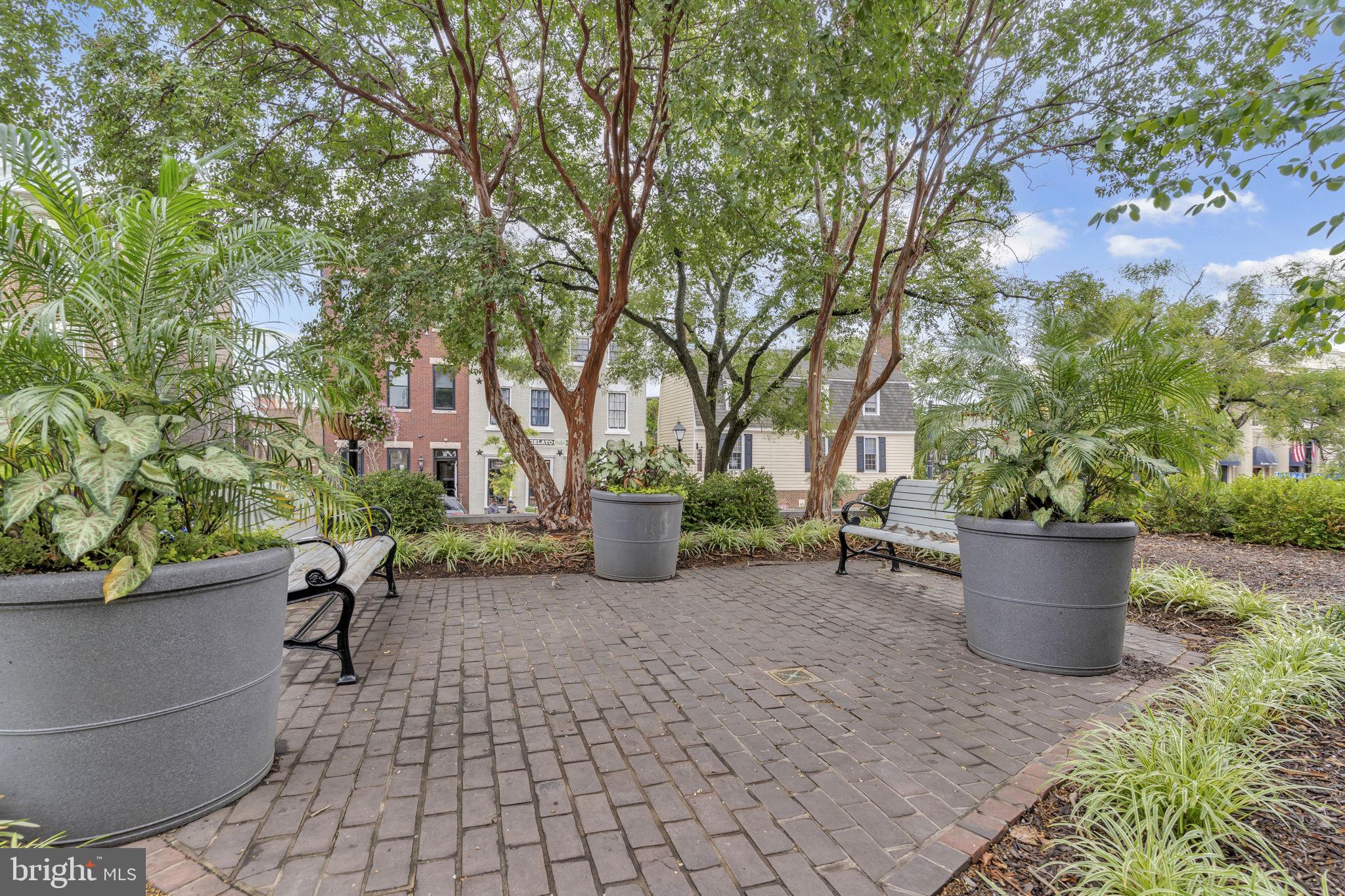 BEARINGS SOUTH - Residential Lease