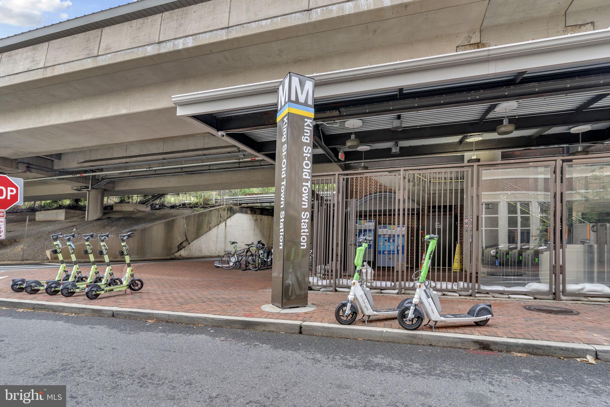 BEARINGS SOUTH - Residential Lease