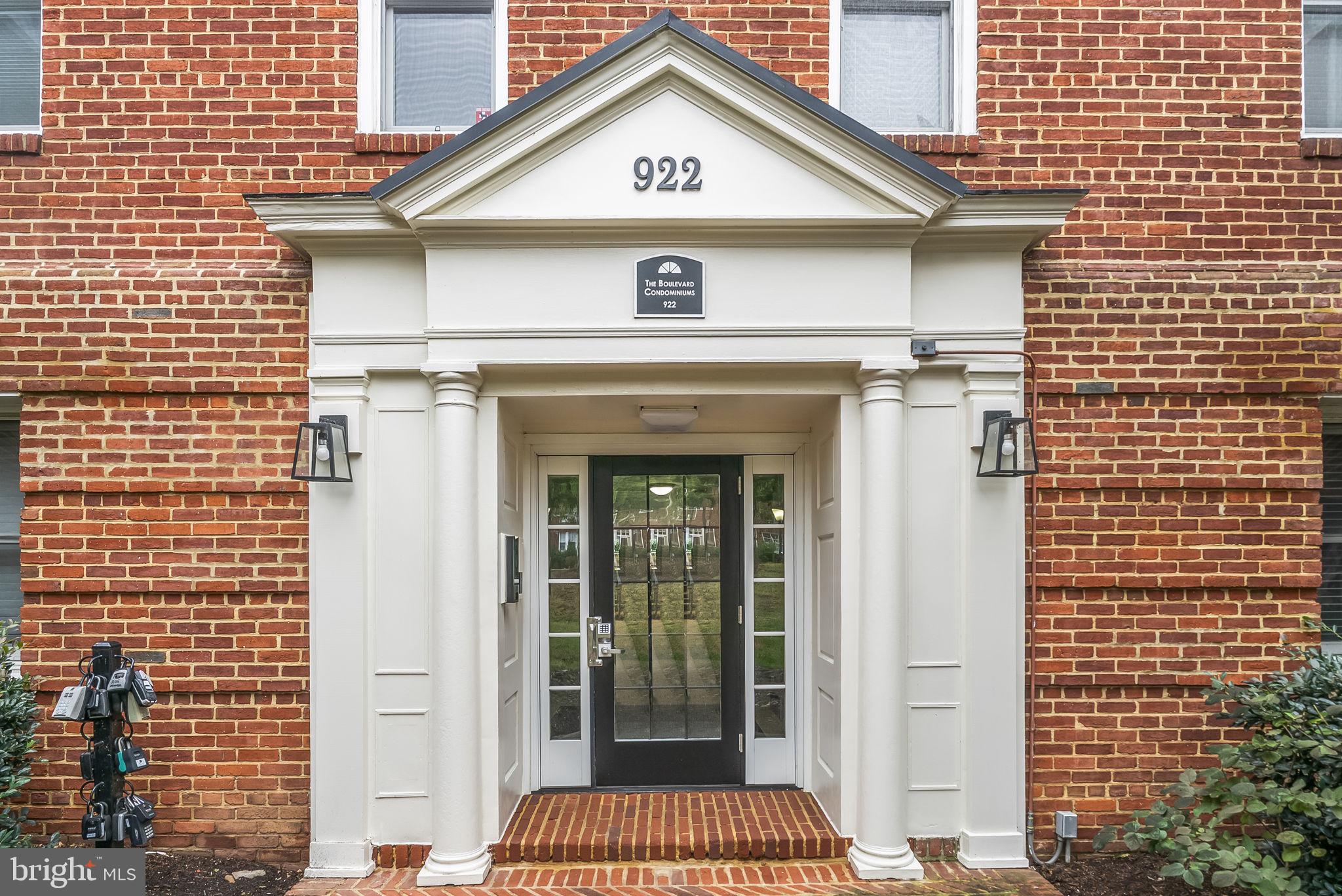 BEARINGS SOUTH - Residential Lease