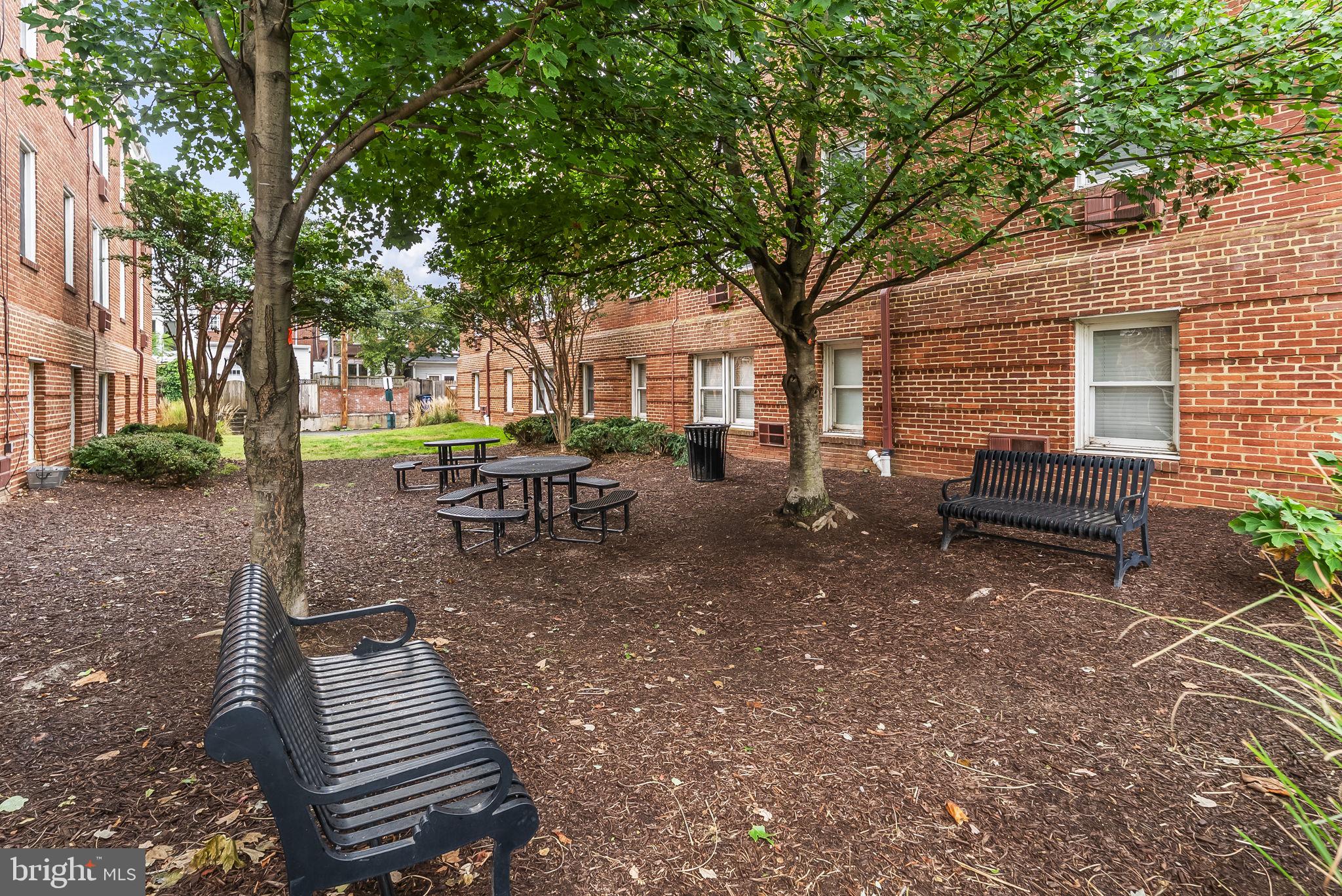 BEARINGS SOUTH - Residential Lease