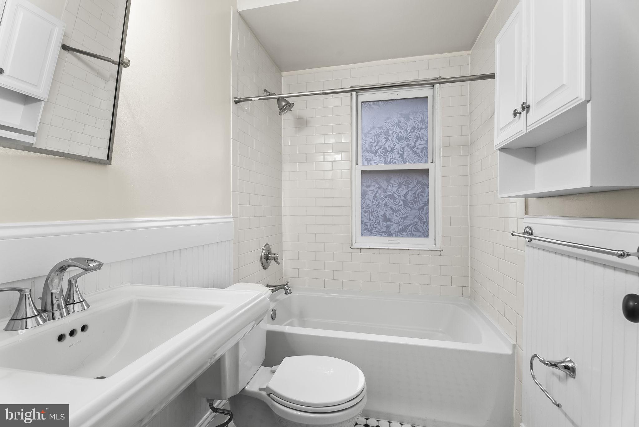 BEARINGS SOUTH - Residential Lease