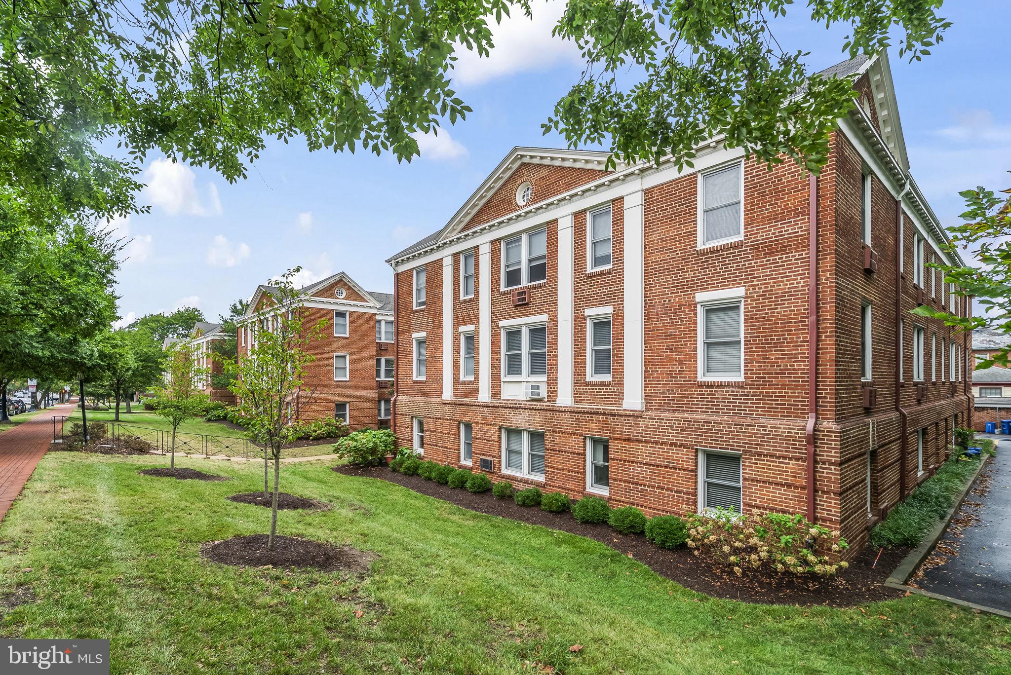 BEARINGS SOUTH - Residential Lease