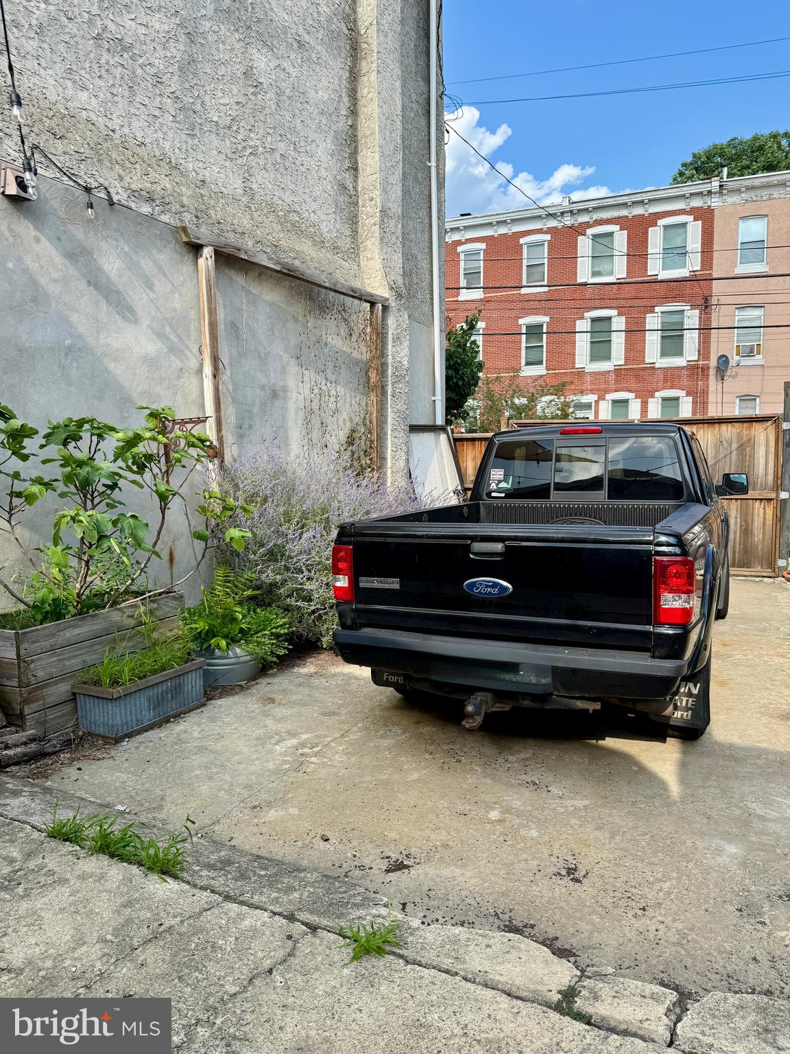 OLDE KENSINGTON - Land