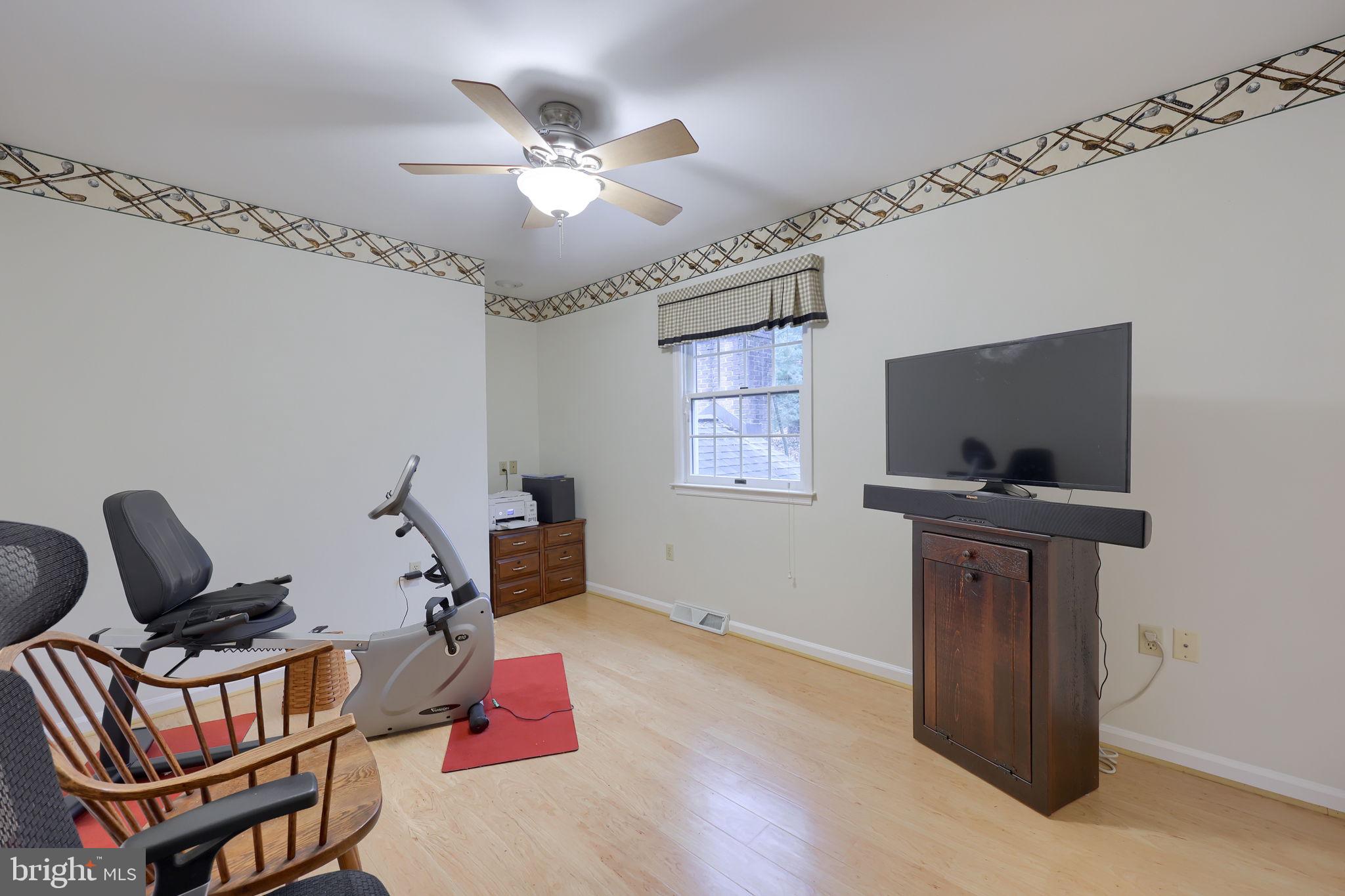 THE OAKS - Residential