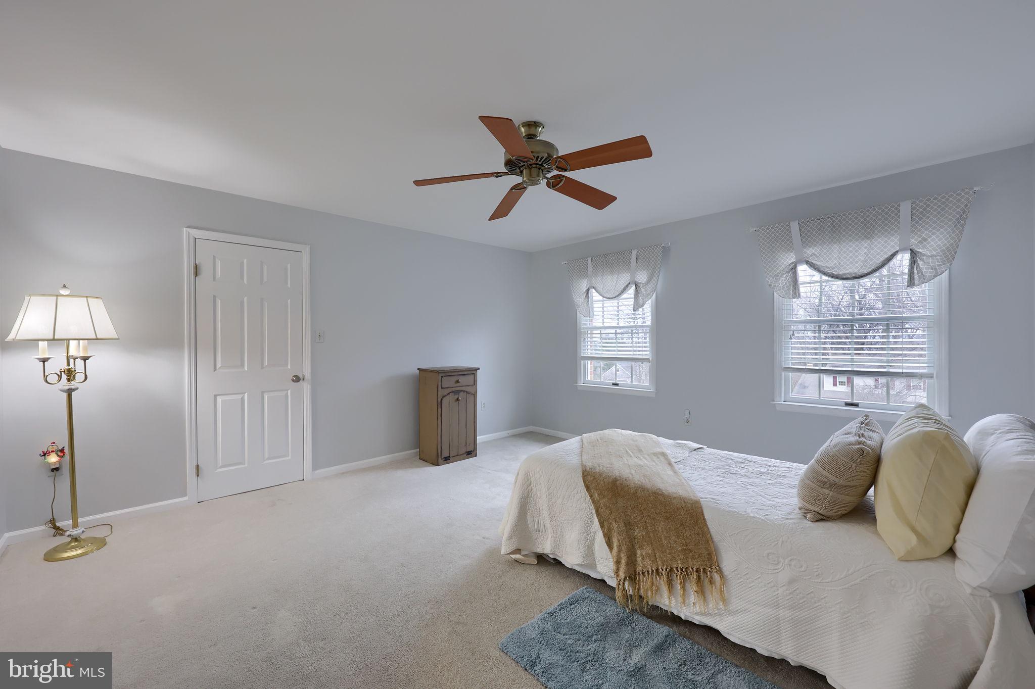 THE OAKS - Residential