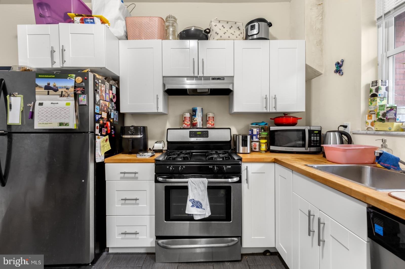 WHITMAN - Residential Lease