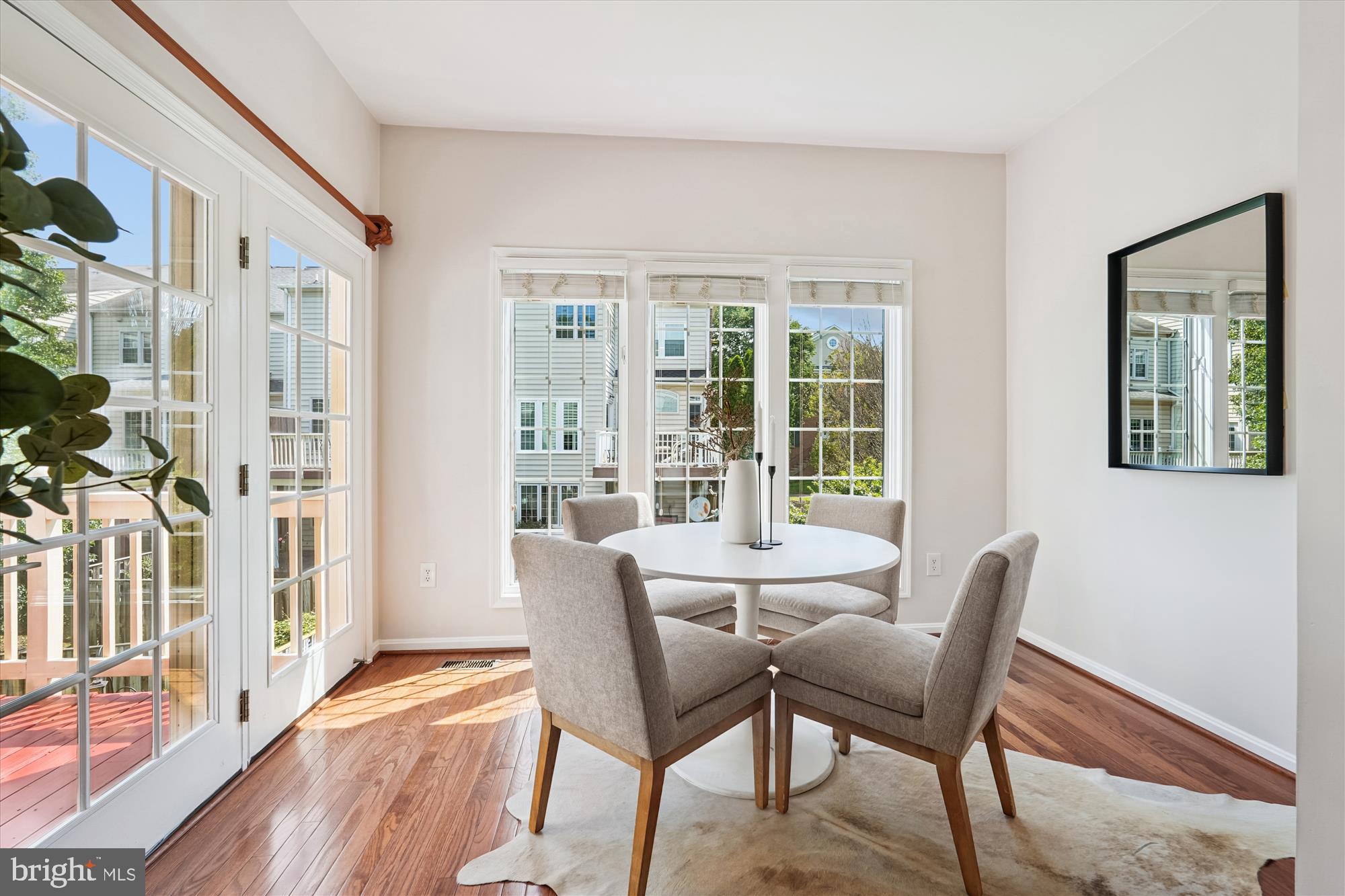 ROSE HILL FALLS - Residential