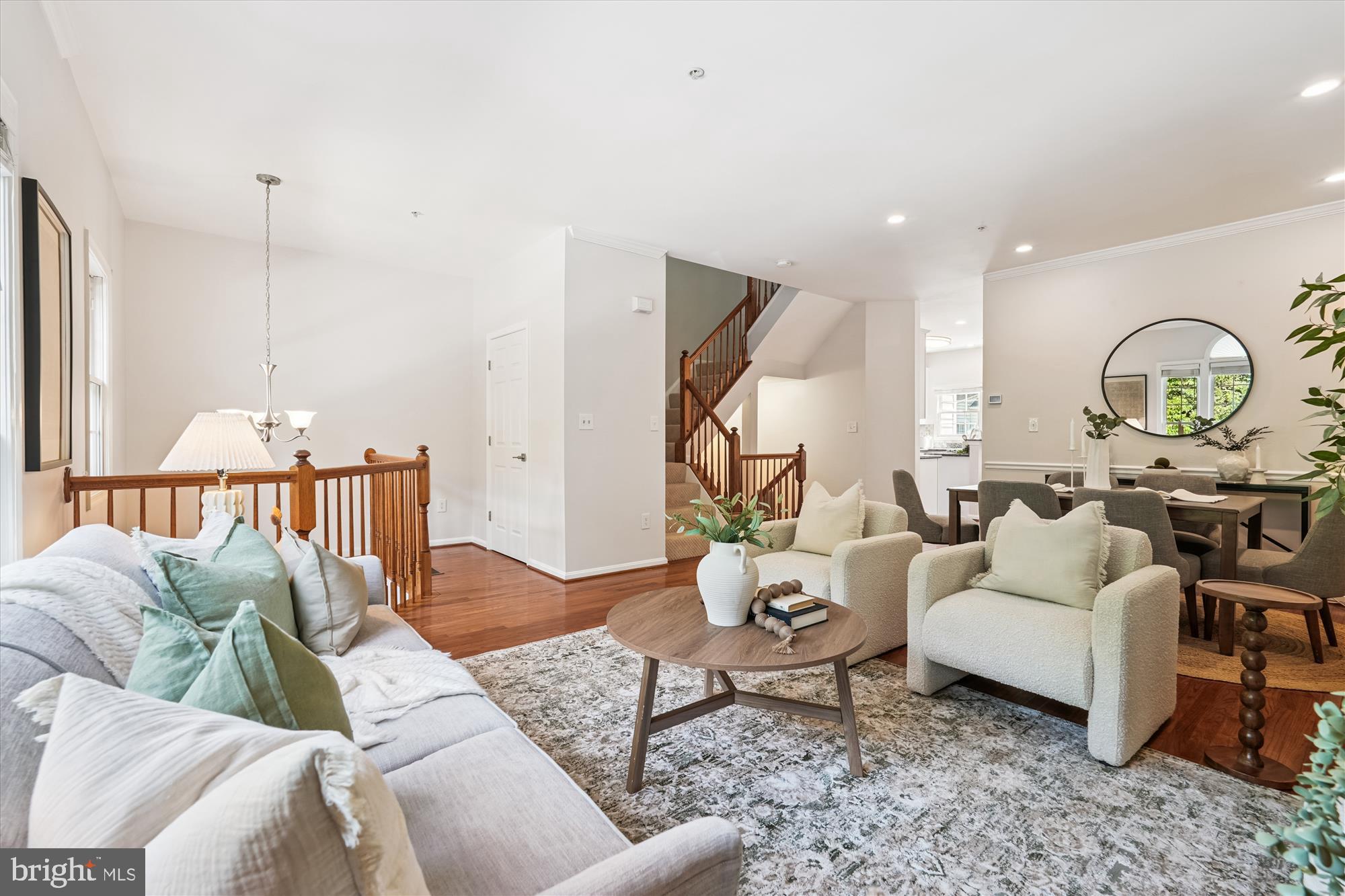 ROSE HILL FALLS - Residential