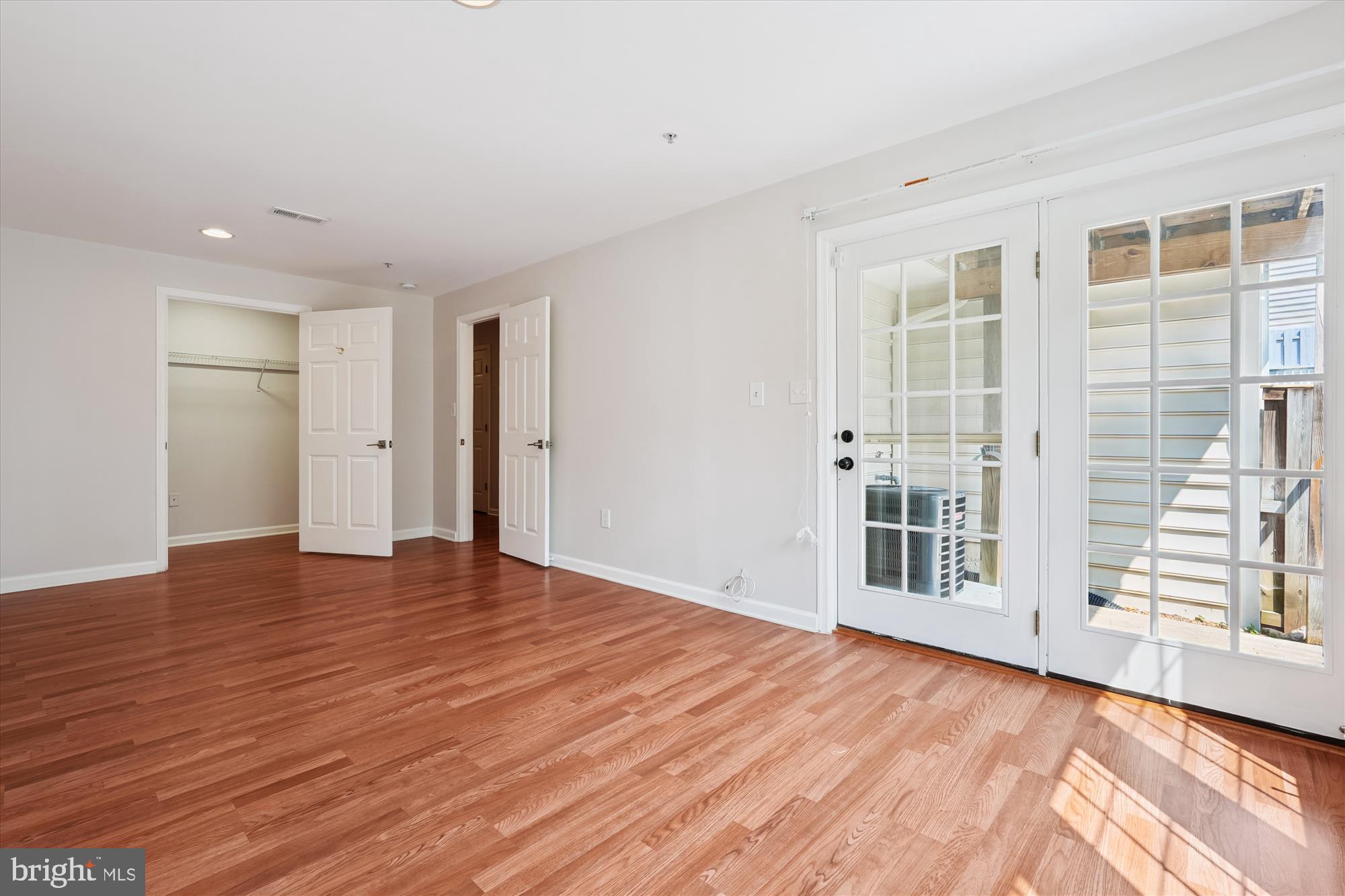 ROSE HILL FALLS - Residential