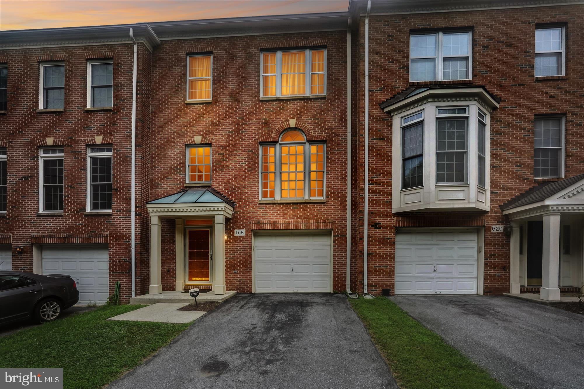 ROSE HILL FALLS - Residential