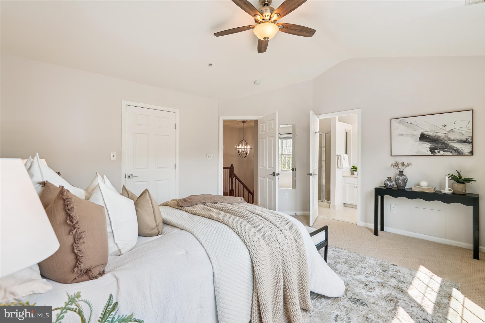 ROSE HILL FALLS - Residential