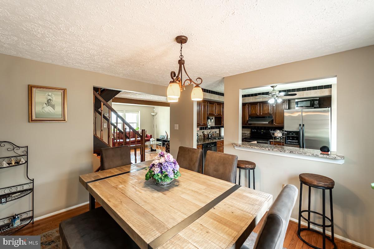 WILLOW HILLS - Residential