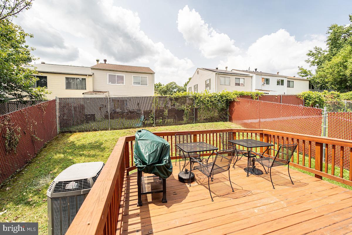 WILLOW HILLS - Residential