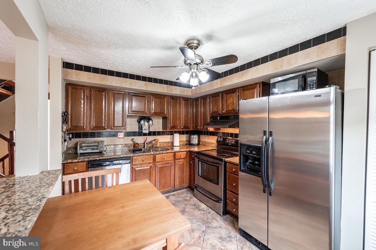 WILLOW HILLS - Residential