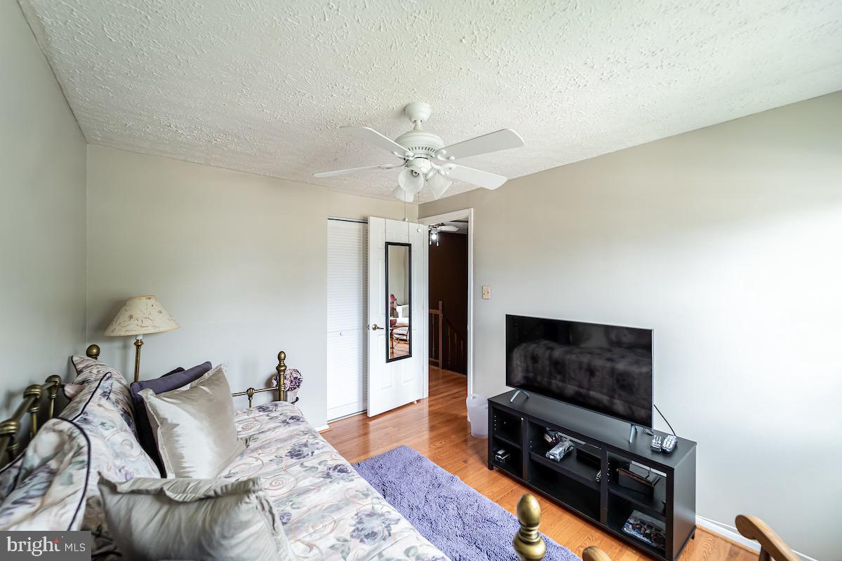 WILLOW HILLS - Residential