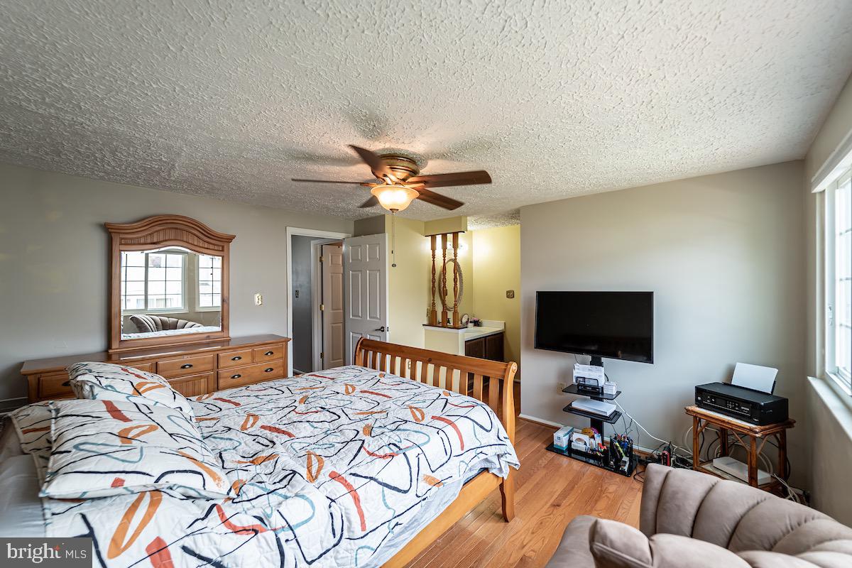 WILLOW HILLS - Residential