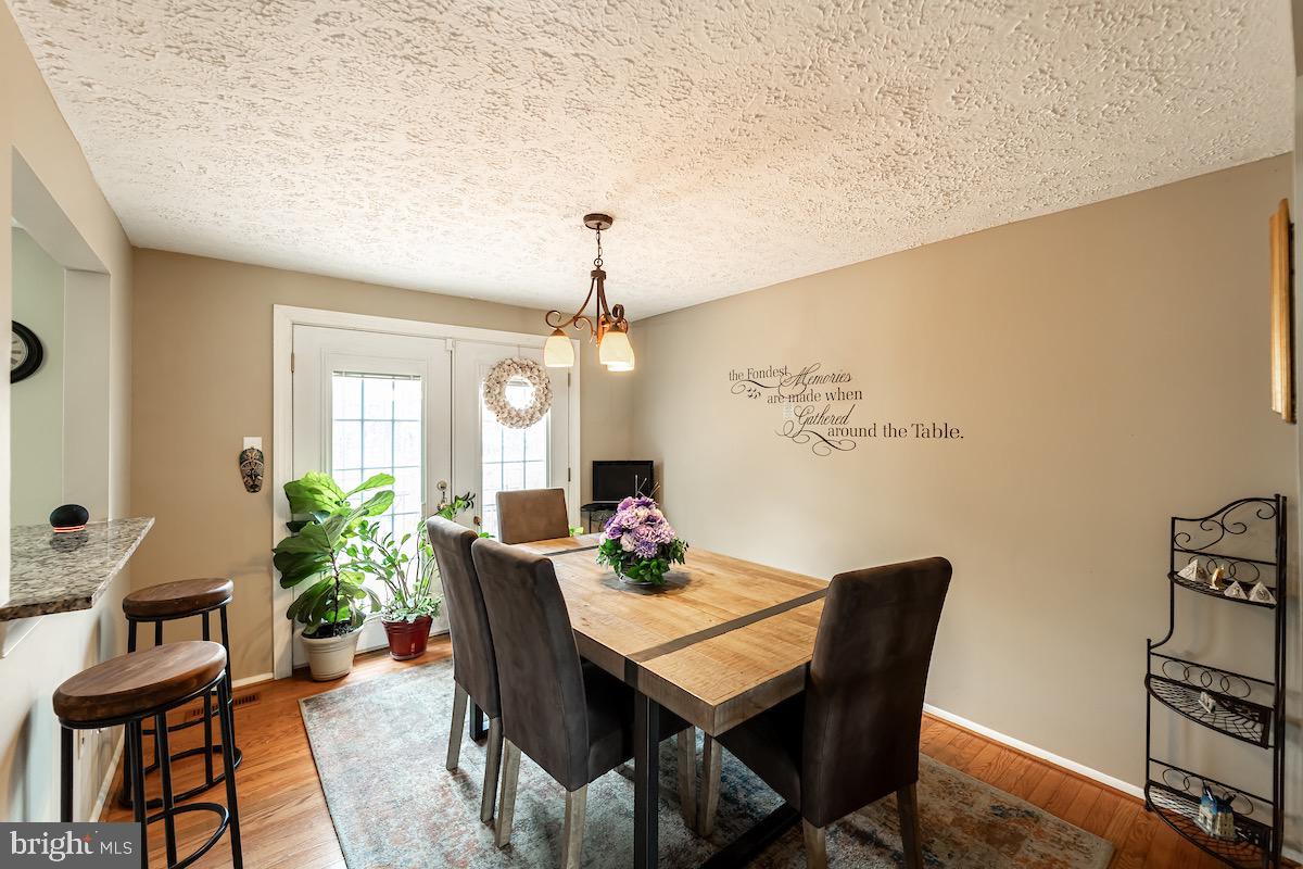 WILLOW HILLS - Residential