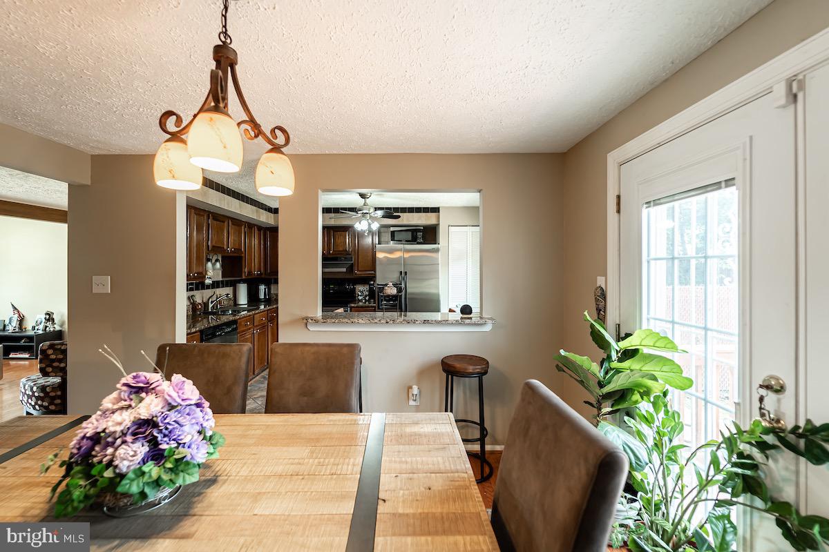 WILLOW HILLS - Residential