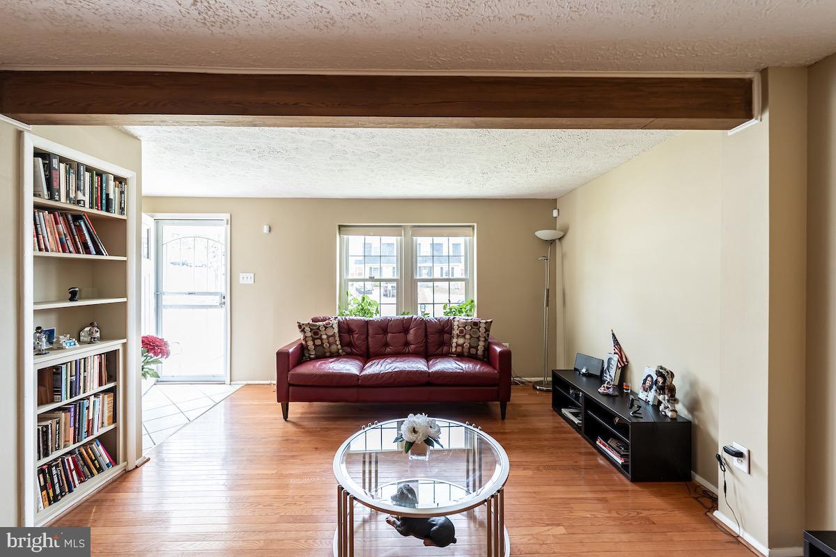 WILLOW HILLS - Residential