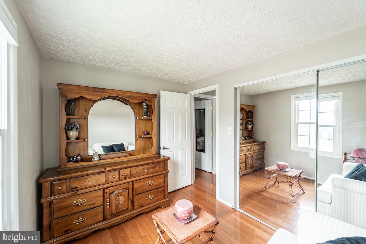 WILLOW HILLS - Residential