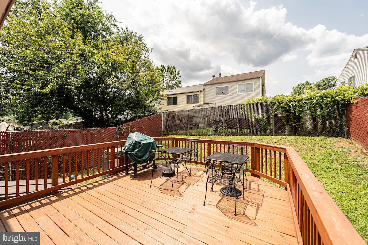 WILLOW HILLS - Residential