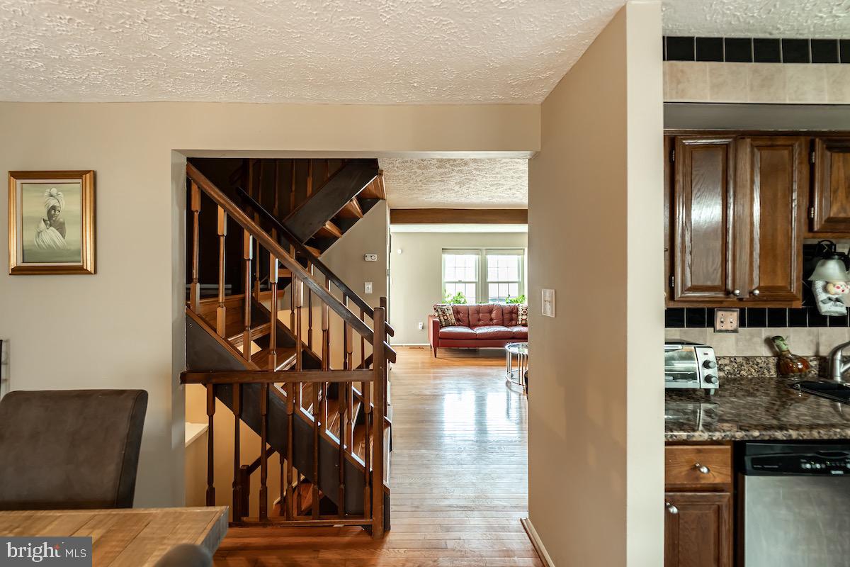 WILLOW HILLS - Residential