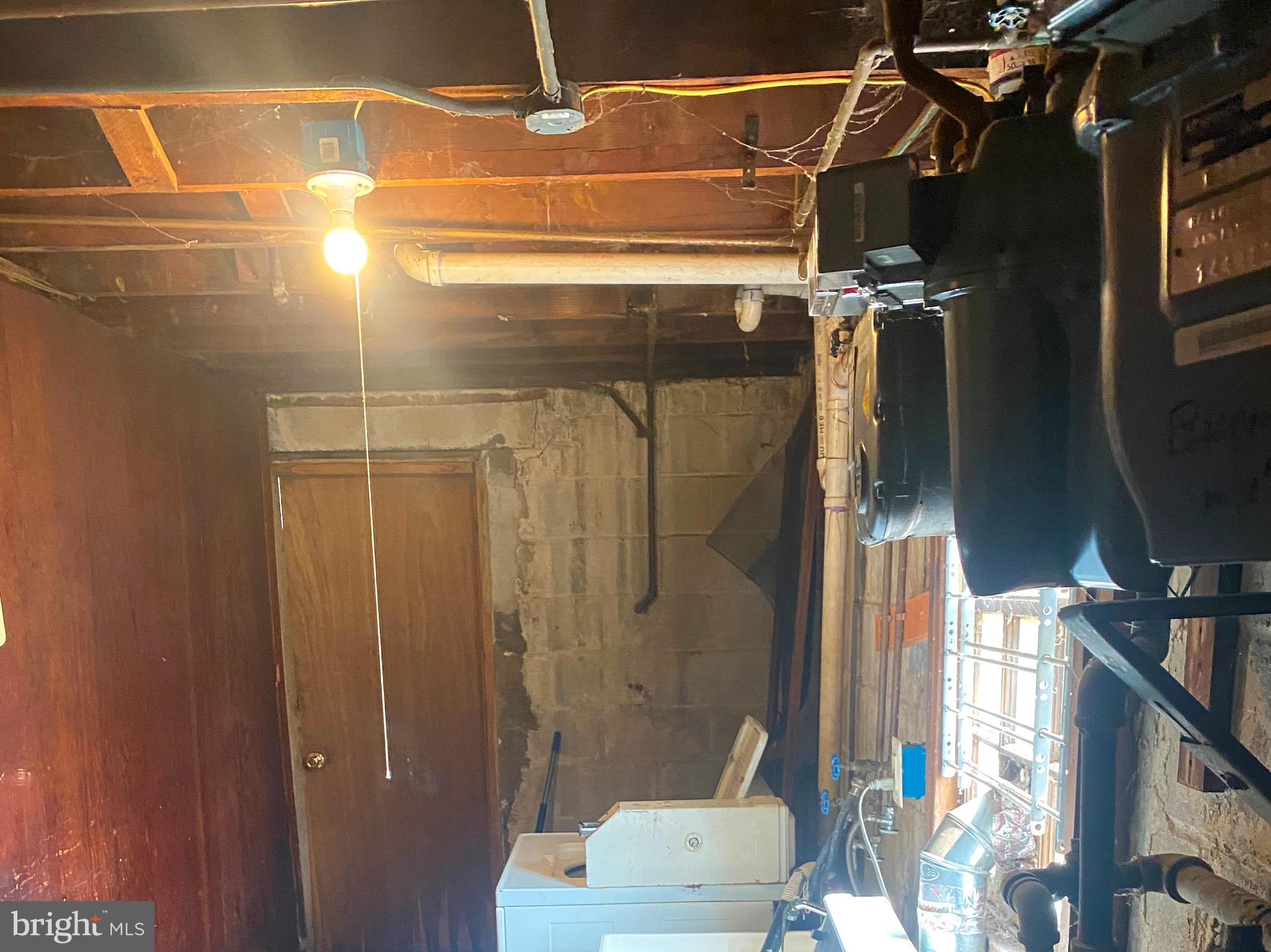 GUILFORD - Commercial Sale