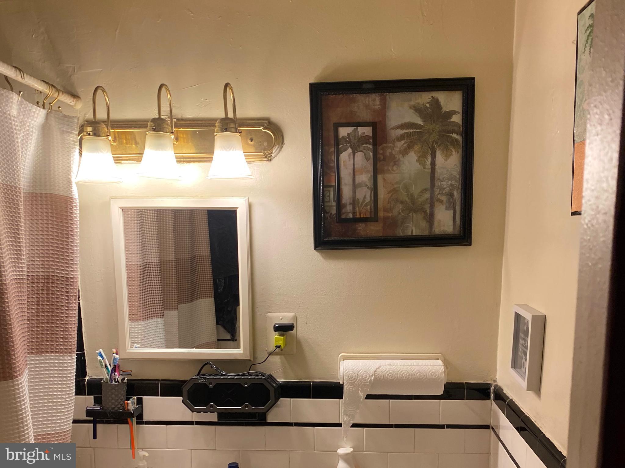 GUILFORD - Commercial Sale