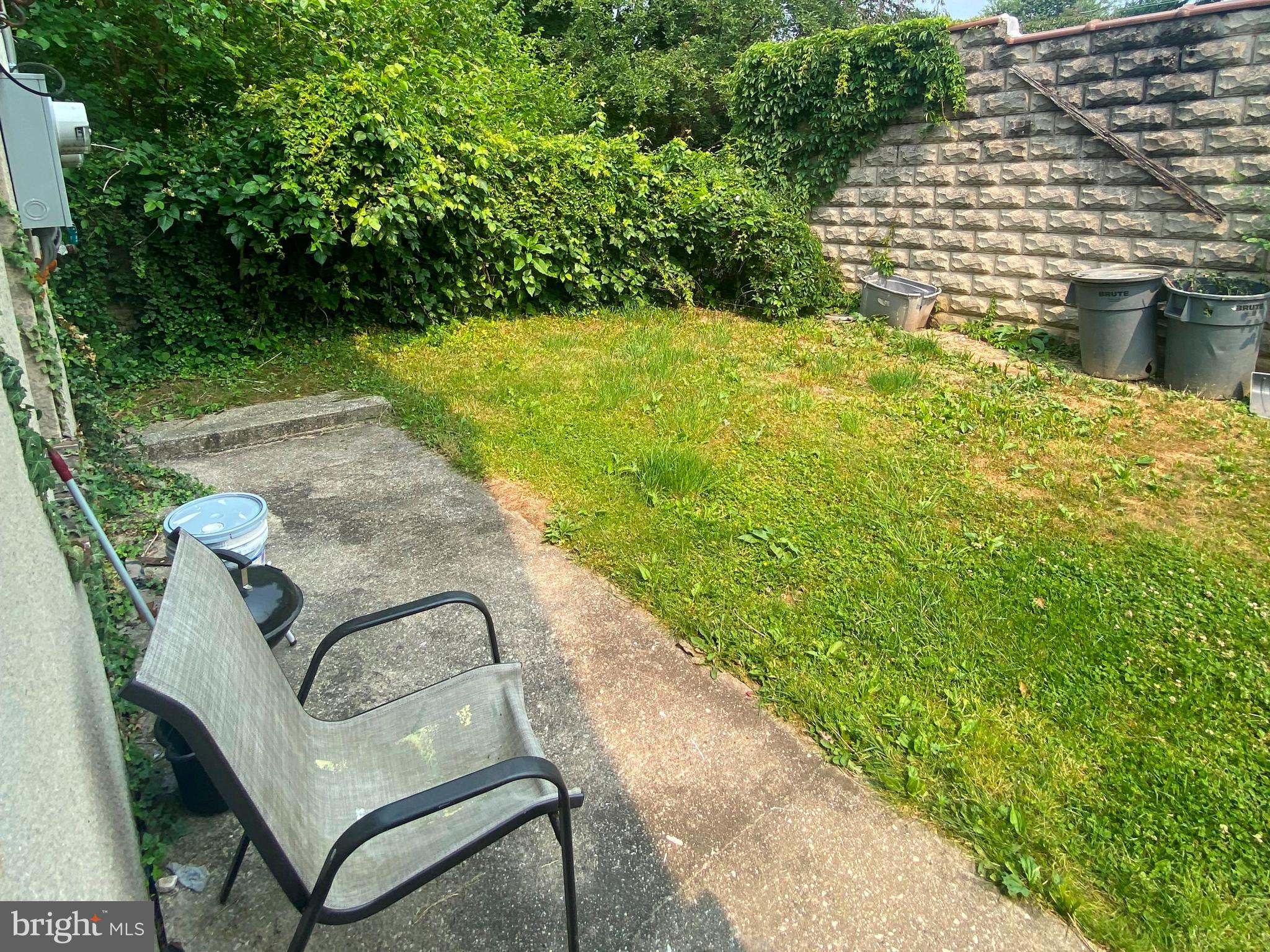 GUILFORD - Commercial Sale