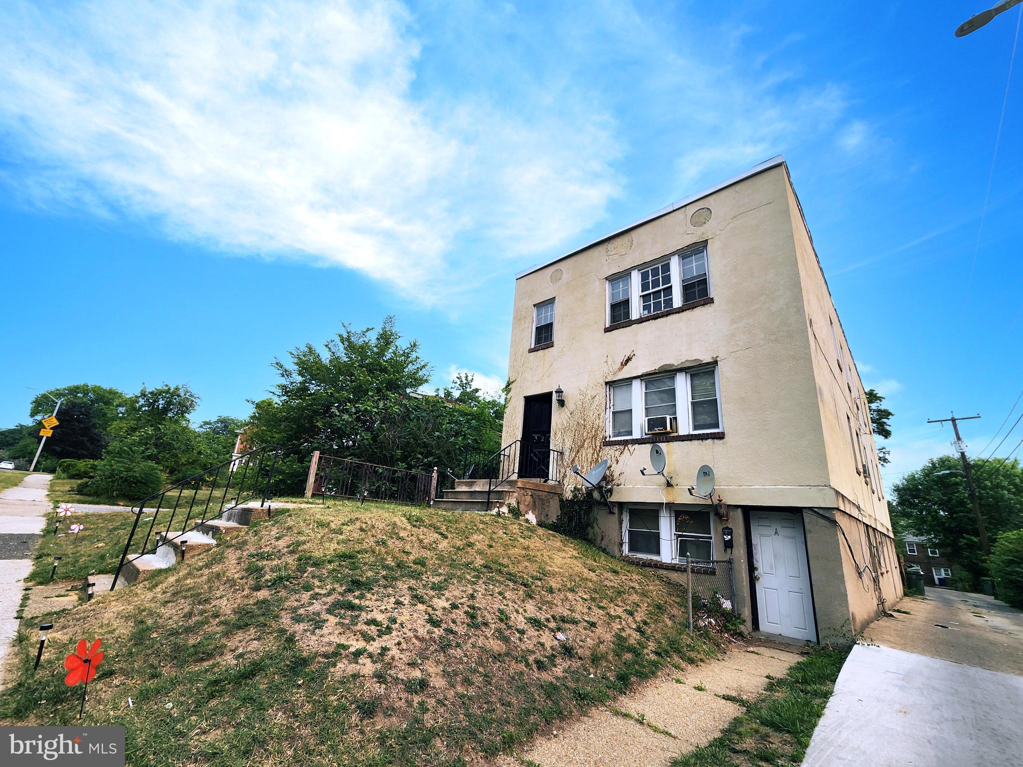 GUILFORD - Commercial Sale