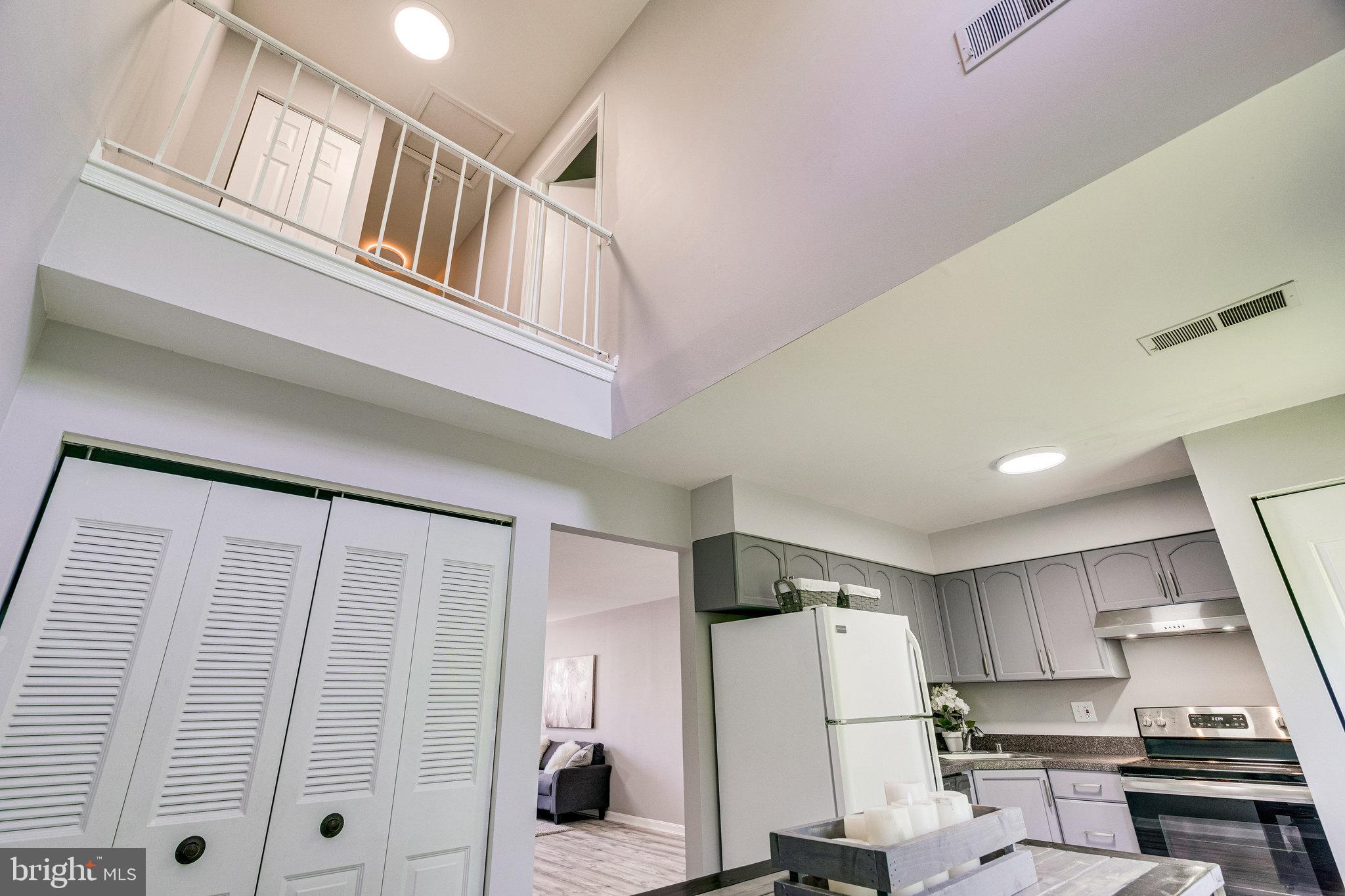 BEDFORD PARK - Residential