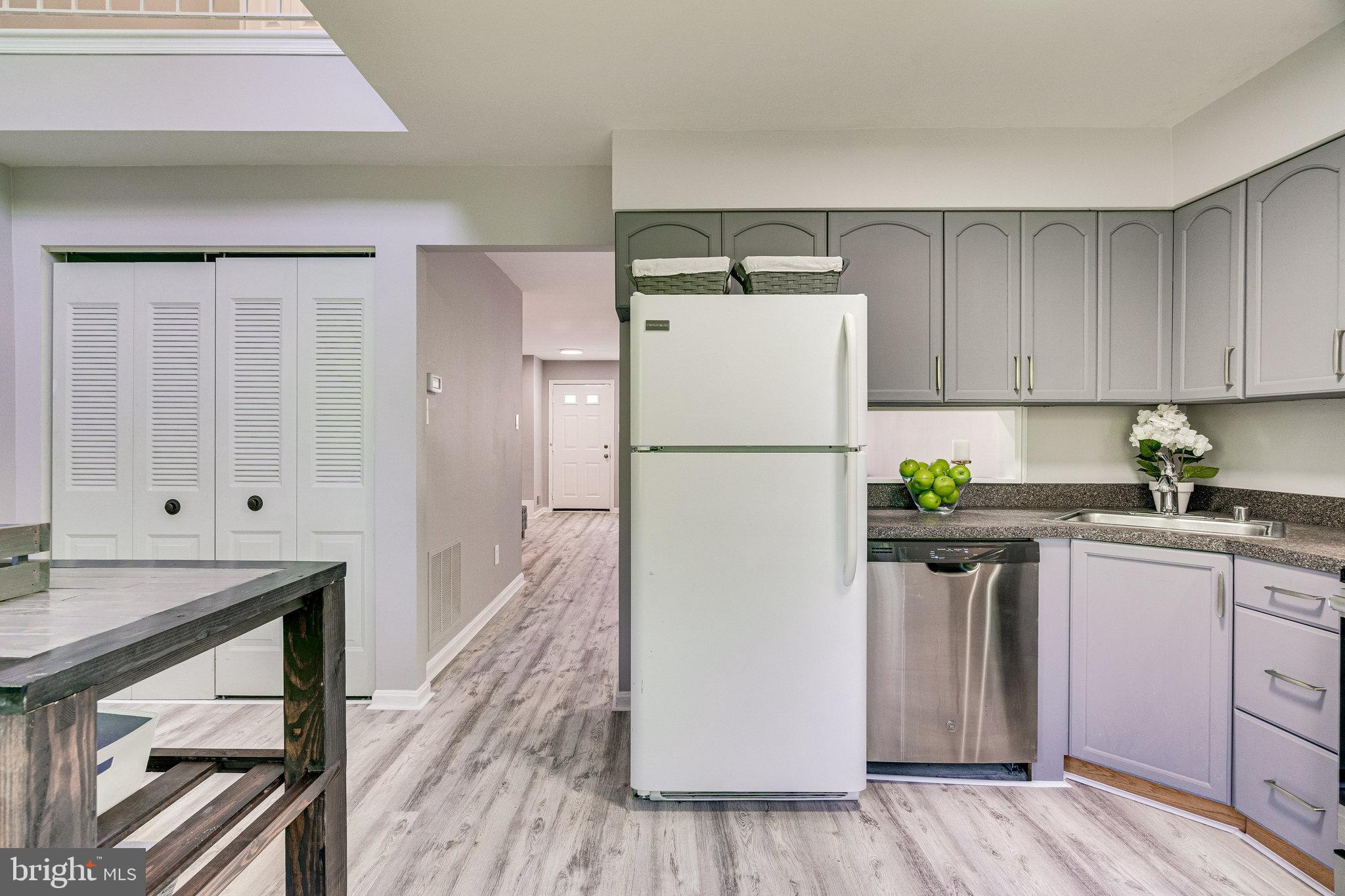 BEDFORD PARK - Residential