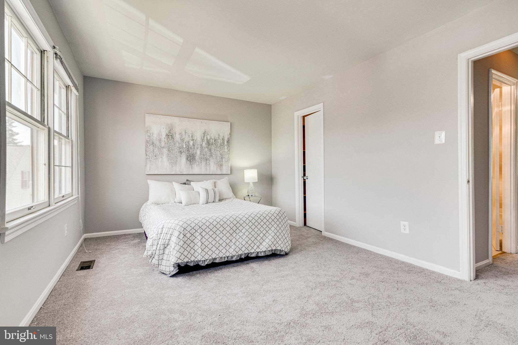 BEDFORD PARK - Residential