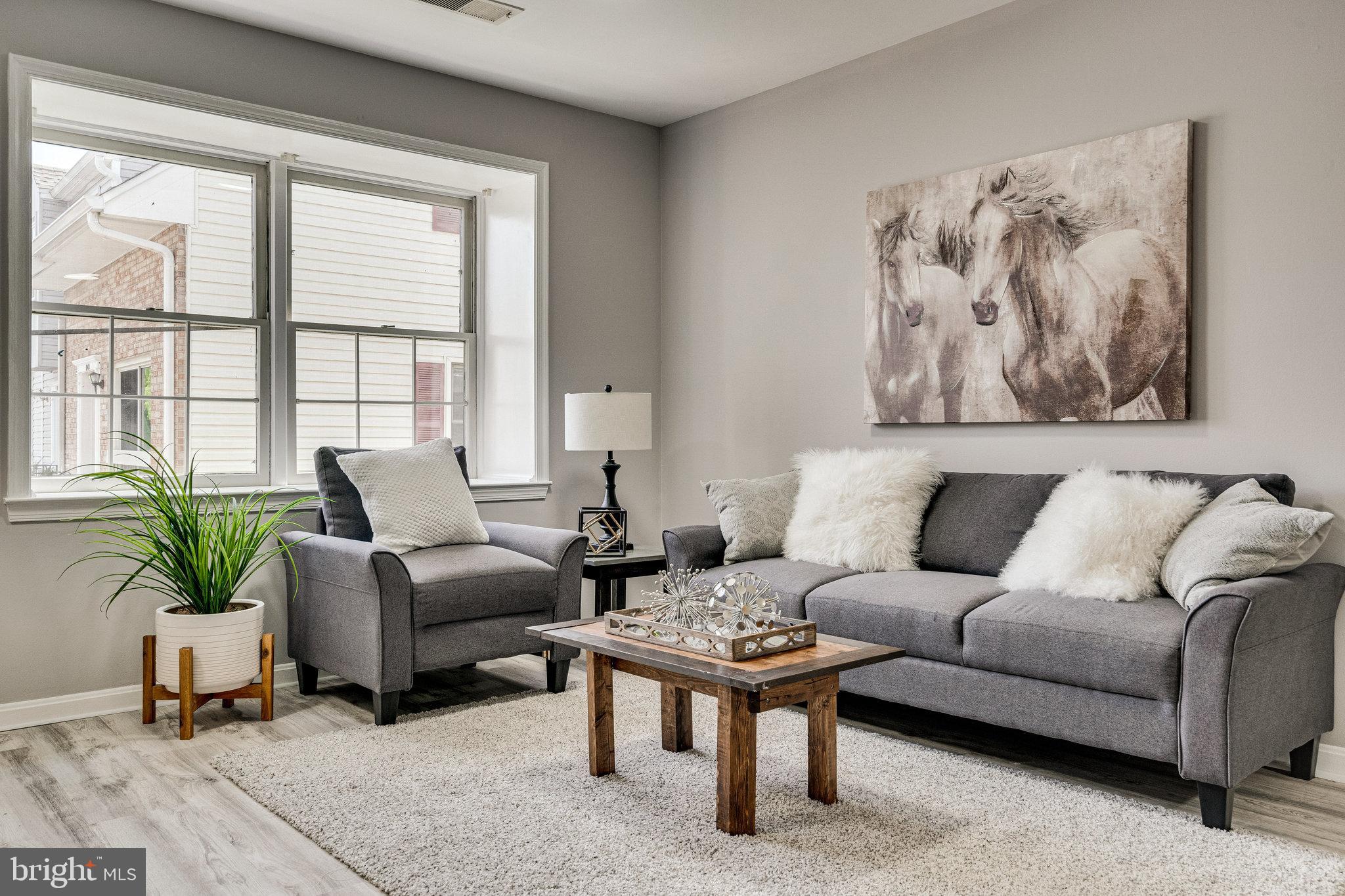 BEDFORD PARK - Residential