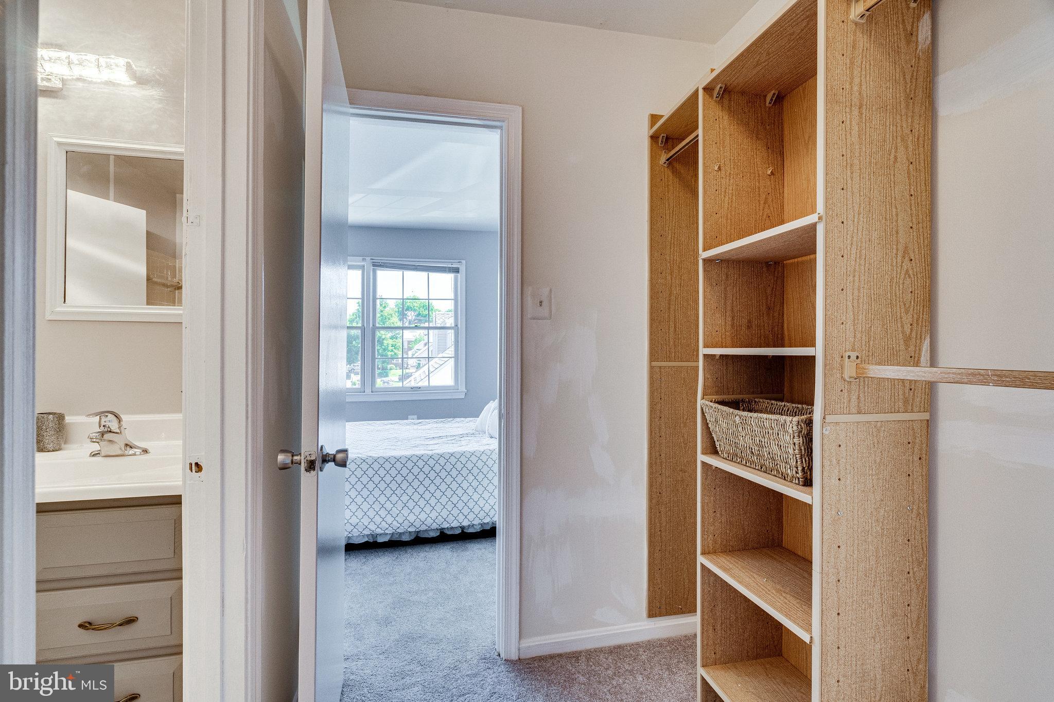 BEDFORD PARK - Residential