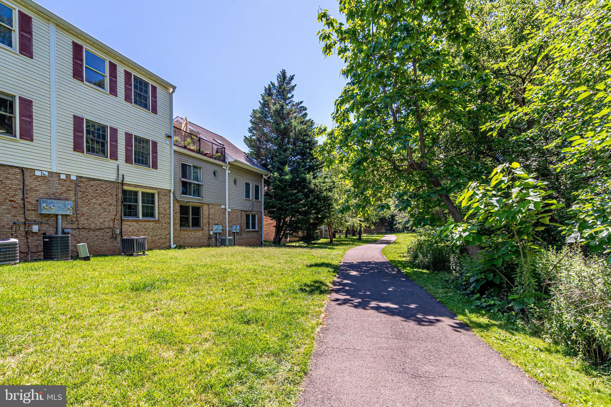 BEDFORD PARK - Residential
