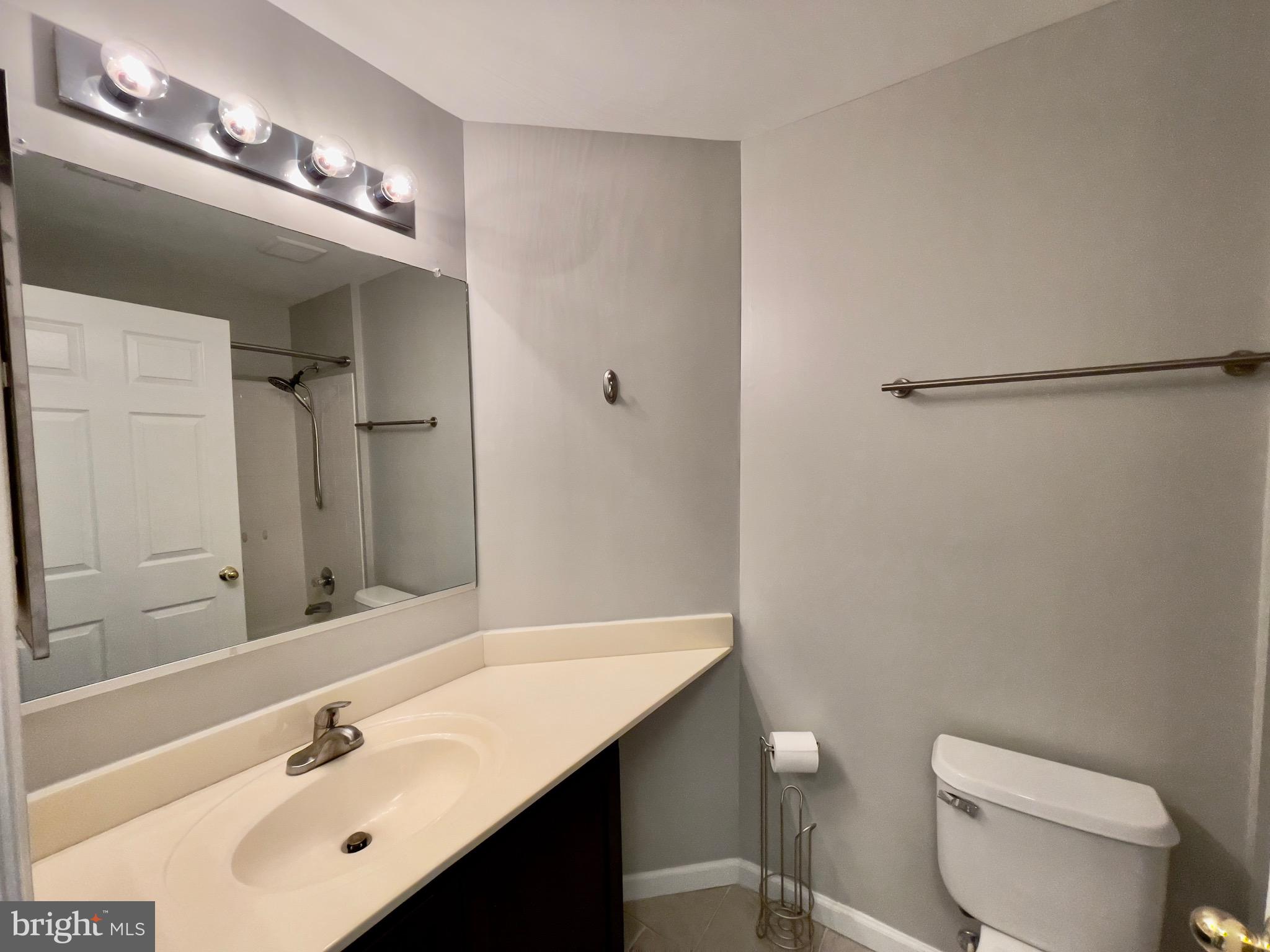 THE WHITNEY TOWN CENTER - Residential Lease