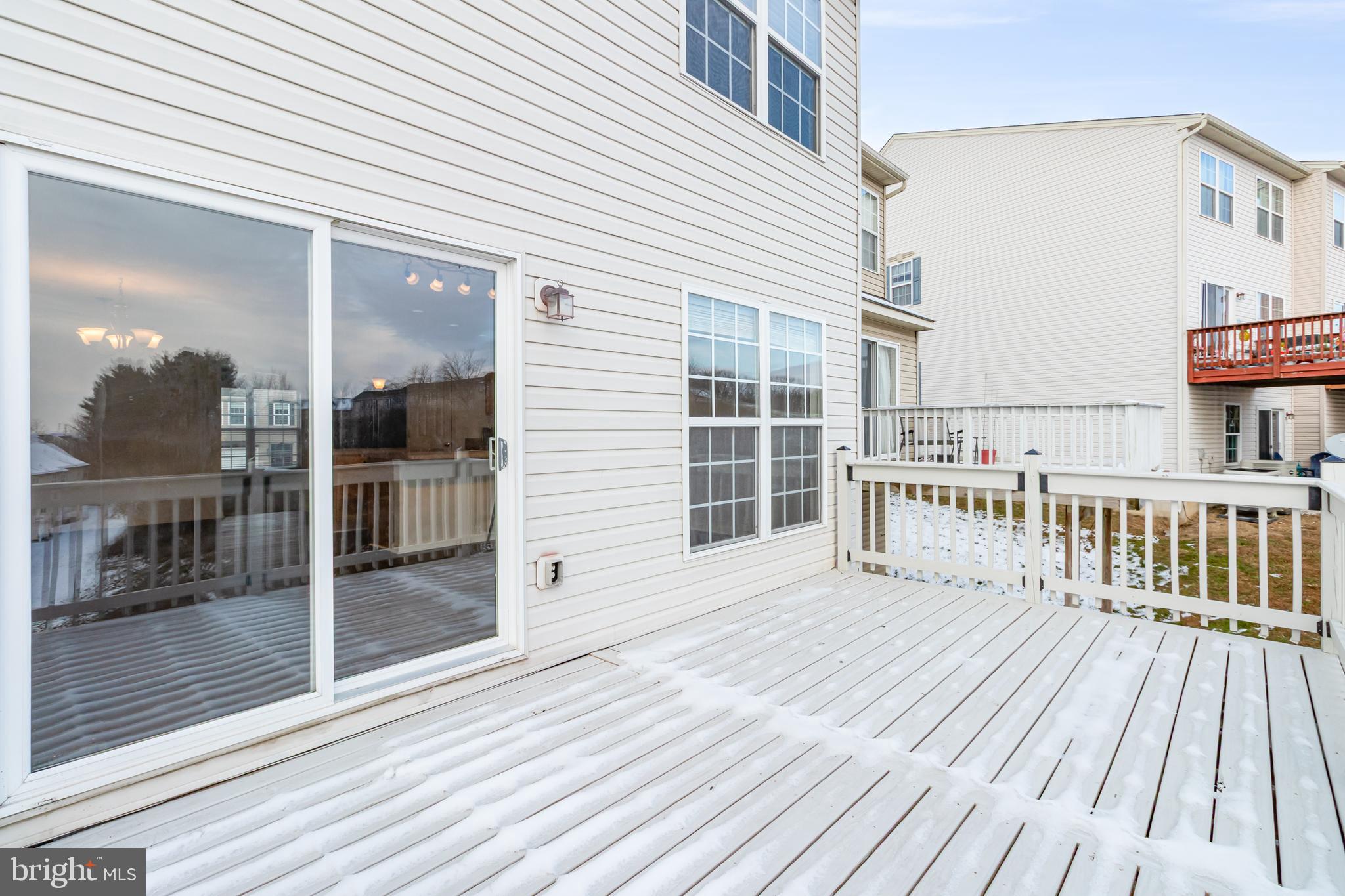 WELLINGTON MANOR - Residential