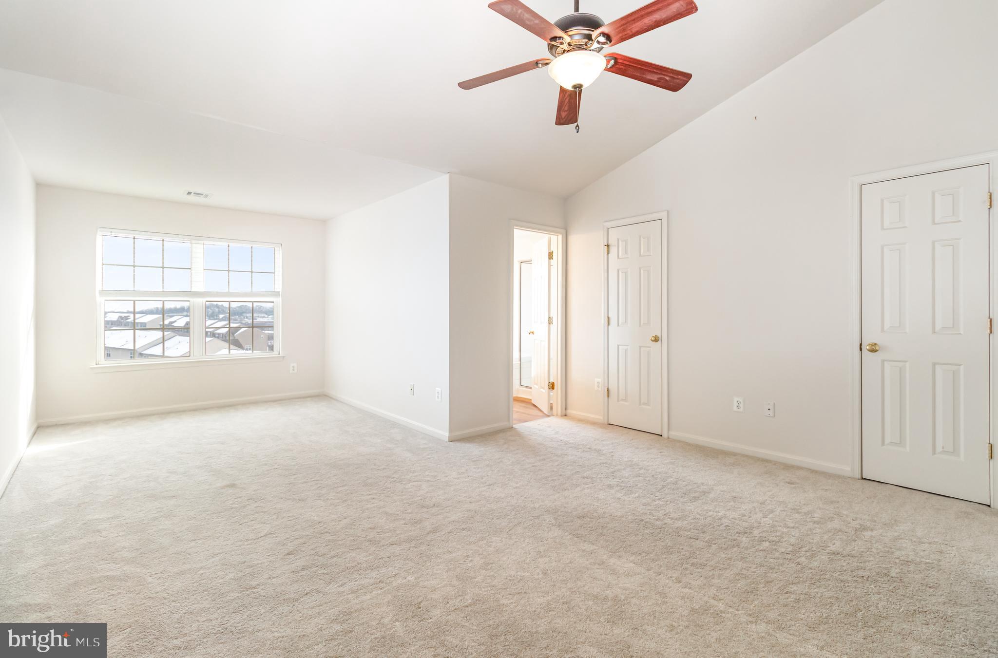 WELLINGTON MANOR - Residential