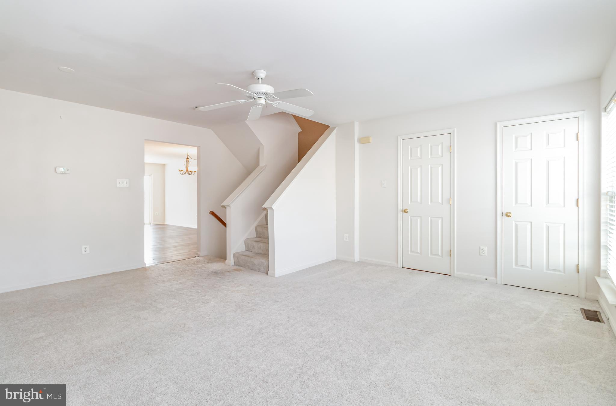 WELLINGTON MANOR - Residential