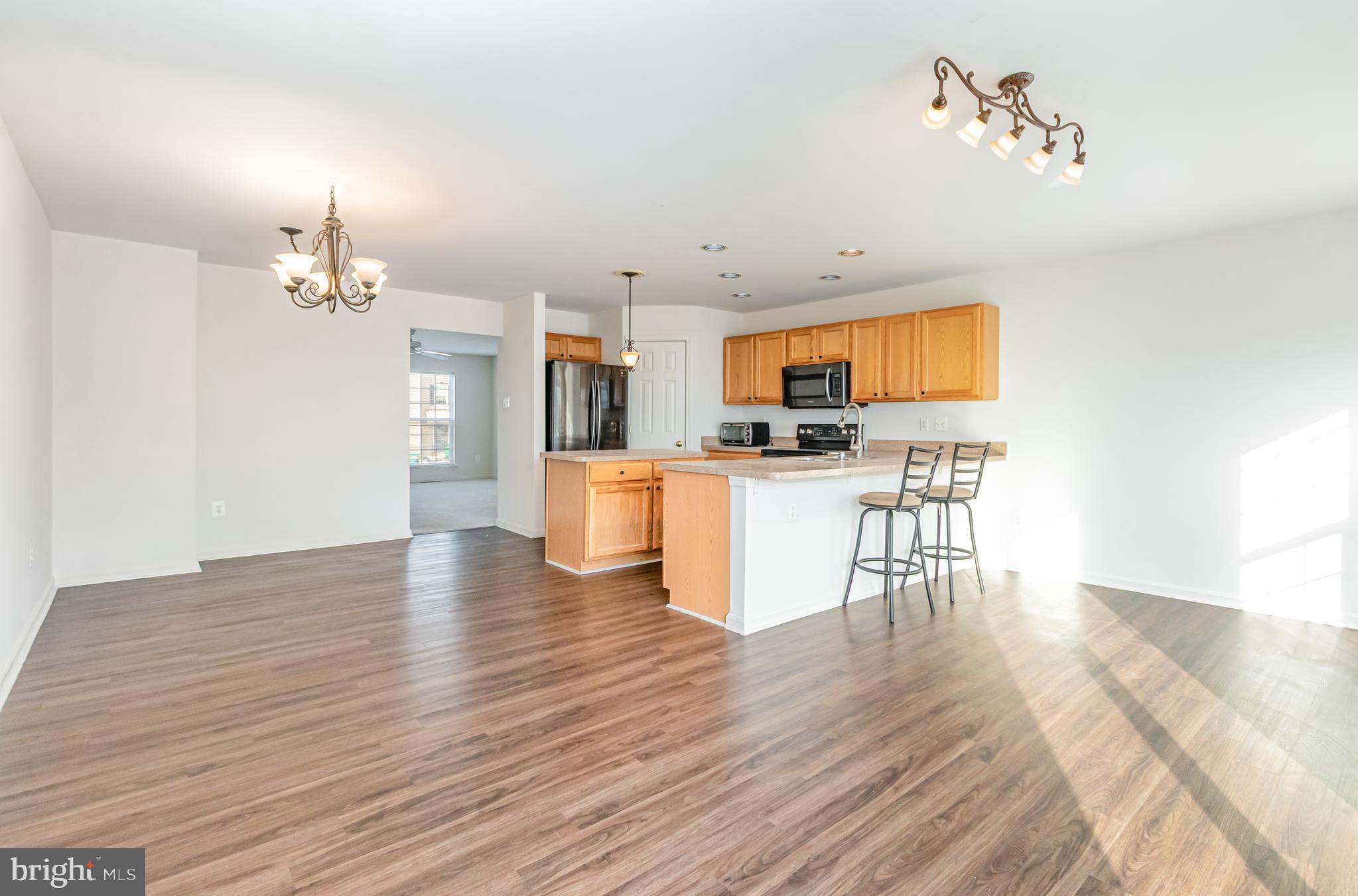 WELLINGTON MANOR - Residential