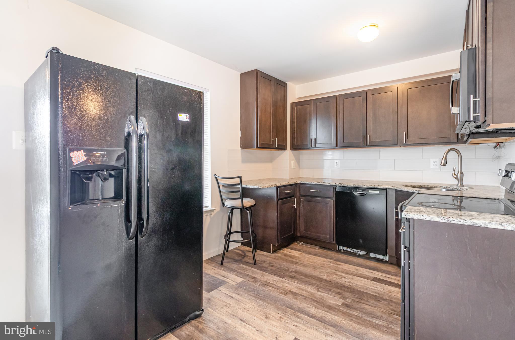 WELLINGTON MANOR - Residential