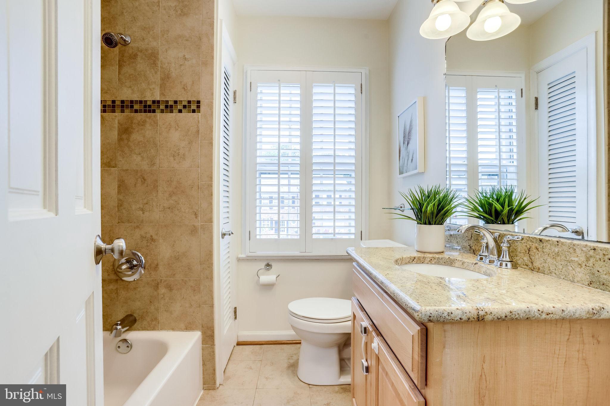 YATES GARDENS - Residential