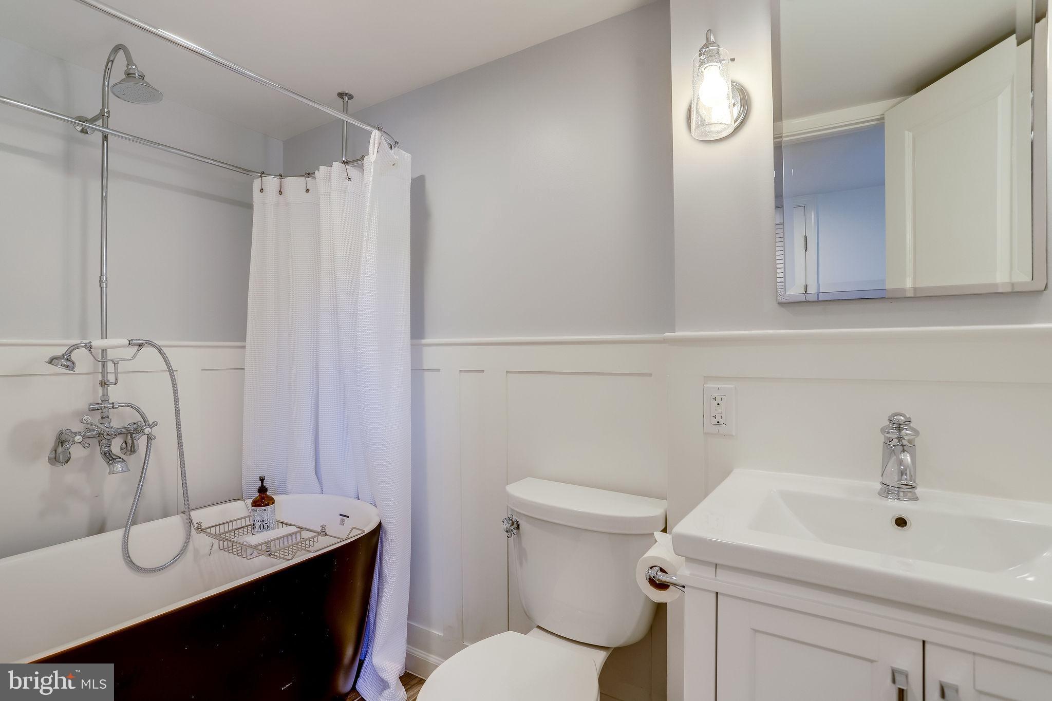 YATES GARDENS - Residential