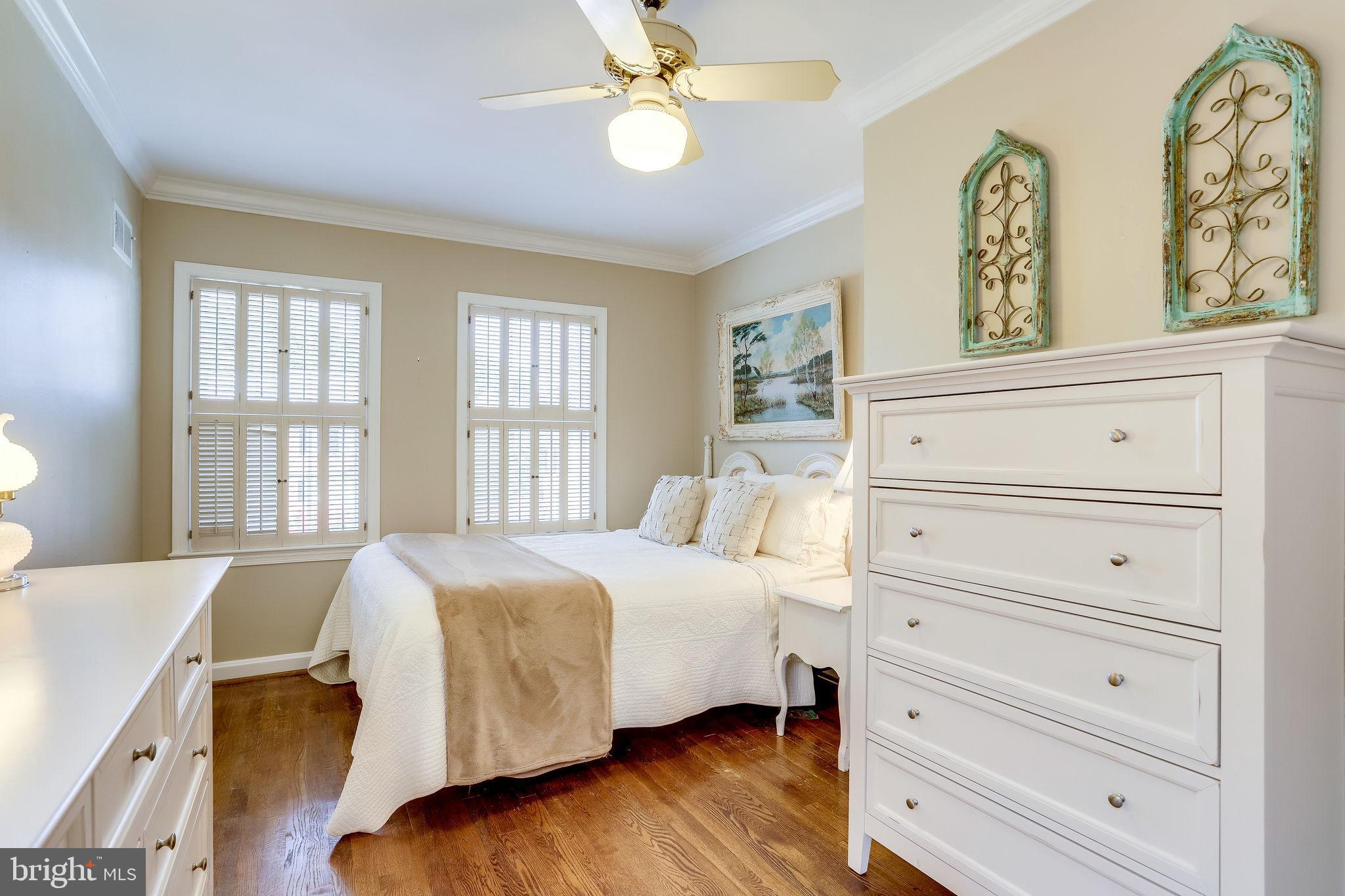 YATES GARDENS - Residential