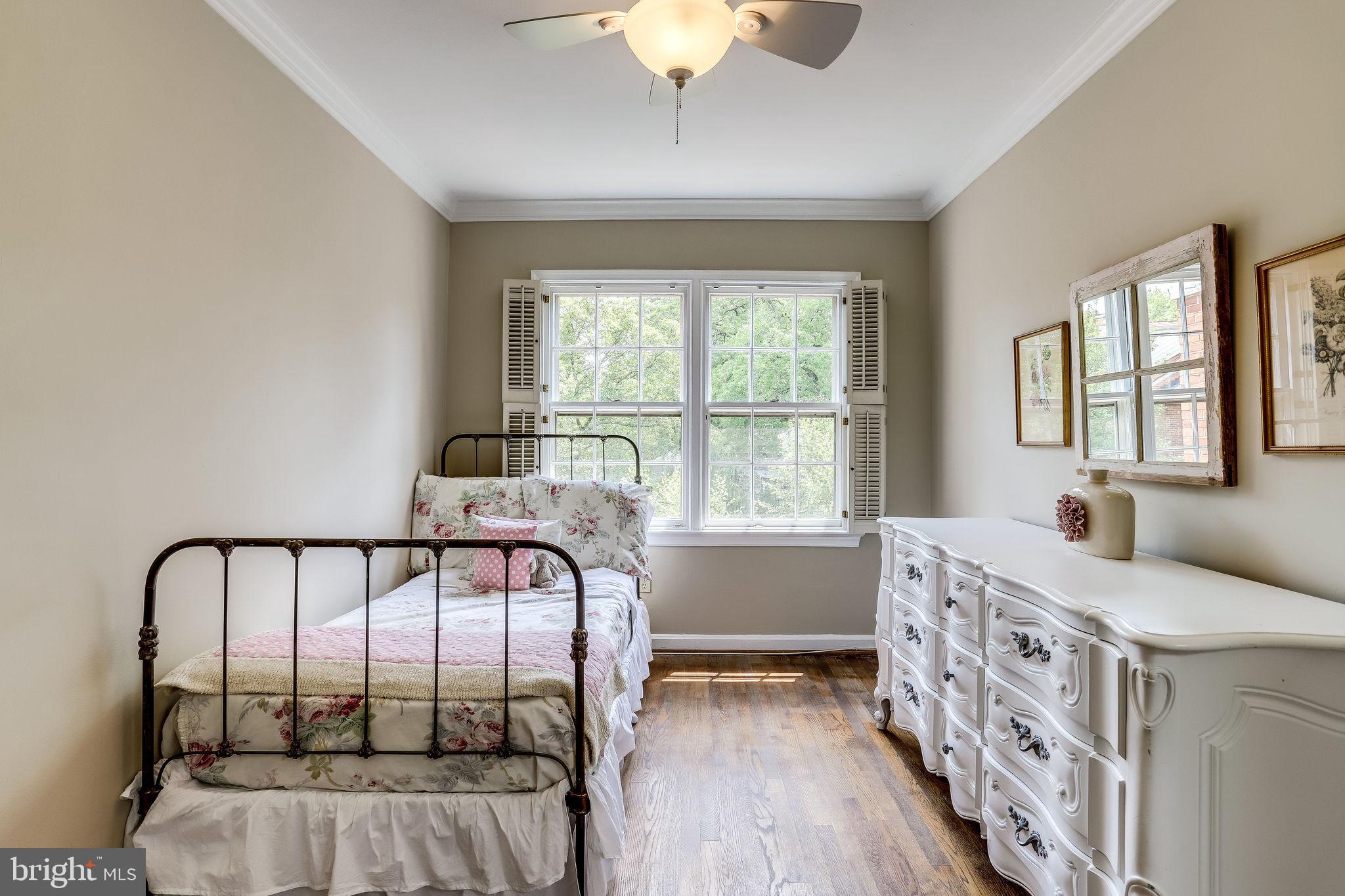 YATES GARDENS - Residential