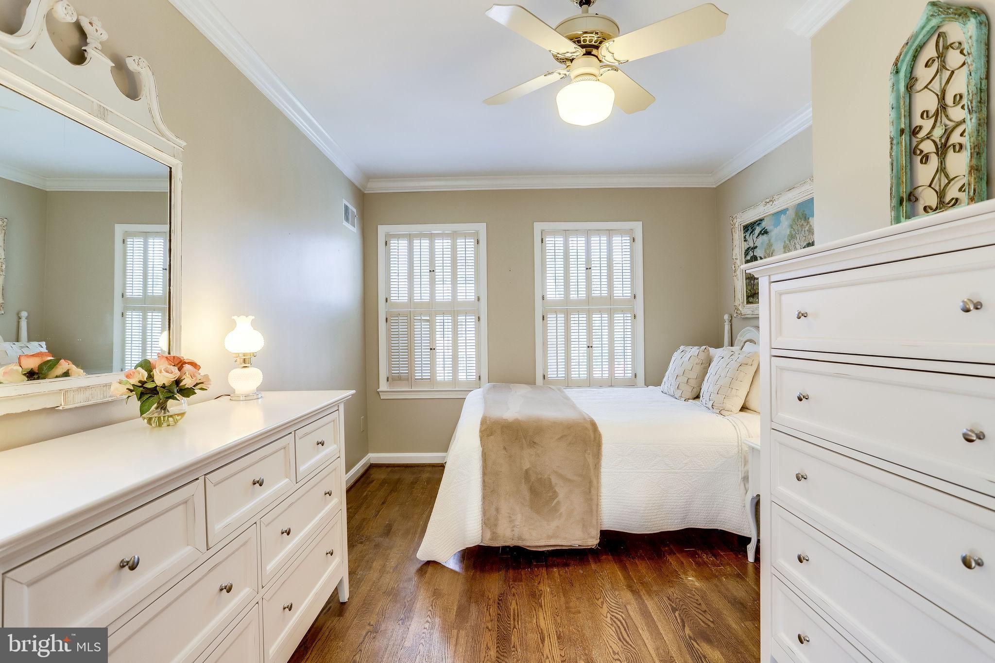 YATES GARDENS - Residential